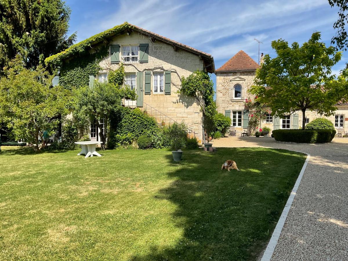 Villa Les Petits Vingnes Edon Exterior foto